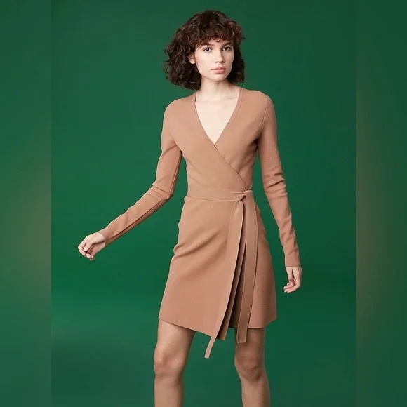 NWT Diane von Furstenberg Walnut Knit Wrap Dress